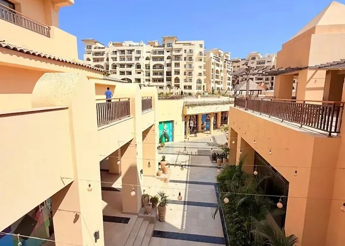 Apartment Luxury Pool View